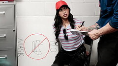 Loss Prevention Officer Gives the Teen Her Chance to Go Free - Pervcop Thumb