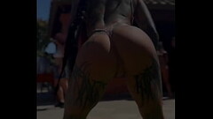 Me follo a la novia de mi amigo Ema Karter de vacaciones en Budapest (part 1) Thumb