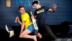 Prank results in ass spank! Thumb