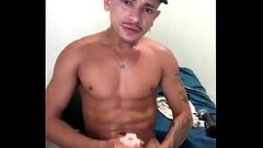 CARA DOTADO BATENDO UMA NA CAM Thumb