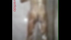 Me ba&ntilde_o rico en la ducha Thumb