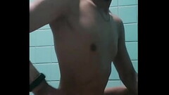 Una cogida m&aacute_s del nadador enmascarado con un corpulento en el vapor Thumb