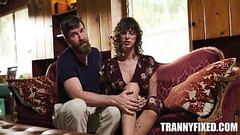 The Right Way To Treat Her Dahlia Crimson,Chris Epic Thumb