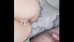 Hot step mom receives big cumshot on her pussy lips after fuck on the side! Thumb