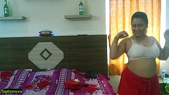 Indian Model bhabhi amazing xxx hot sex with pizza boy!! Model sex with dance Thumb