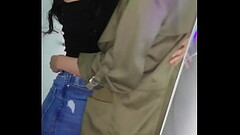 Persigo hasta el ba&ntilde_o a mi compa&ntilde_era, me tiene caliente!! Thumb