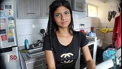 MI HERMANASTRA SE ESCAPA DE LA CASA Y LA PILLO POR LA CALLE AHORA DEBE PAGARME POR SU SILENCIO Thumb