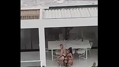 Vizinho flagra gostosas gravando pra vender pack Thumb