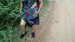 हाईवे पर रन्डी आंटी को पटाया रूम पर लाकर चुदाई की Thumb