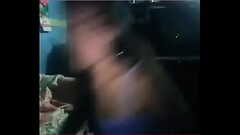 ex de 18 a&ntilde_os con vestido se para para que le vean las piernas y el culo Thumb