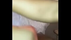 Ik laat mijn vriendin leuken door een donker jonge bull Thumb