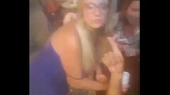 BOLT JONES E IN&Ecirc_S VENTURA DESEJANDO A TODOS UM FELIZ NATAL EM COPACABANA / RIO DE JANEIRO_(BRASIL). Thumb