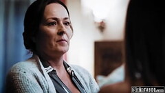 Stepdaughter is licked by busty stepmom Thumb